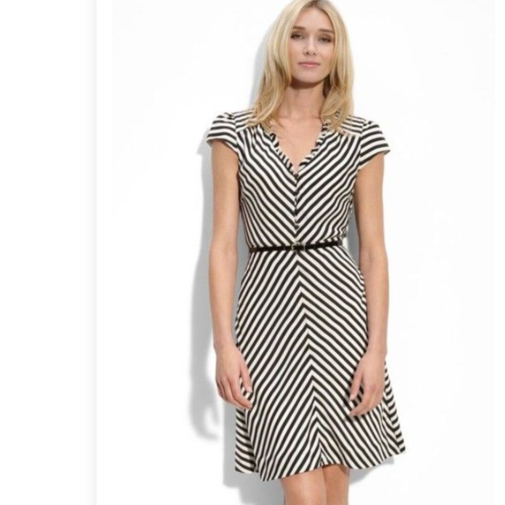 Kate Spade 100% Silk V Neck Stripe Dress Womens Sz 0 Striped Black And White